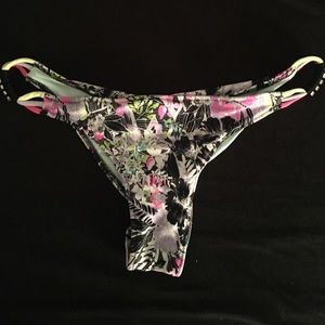Victoria’s Secret bikini bottoms
